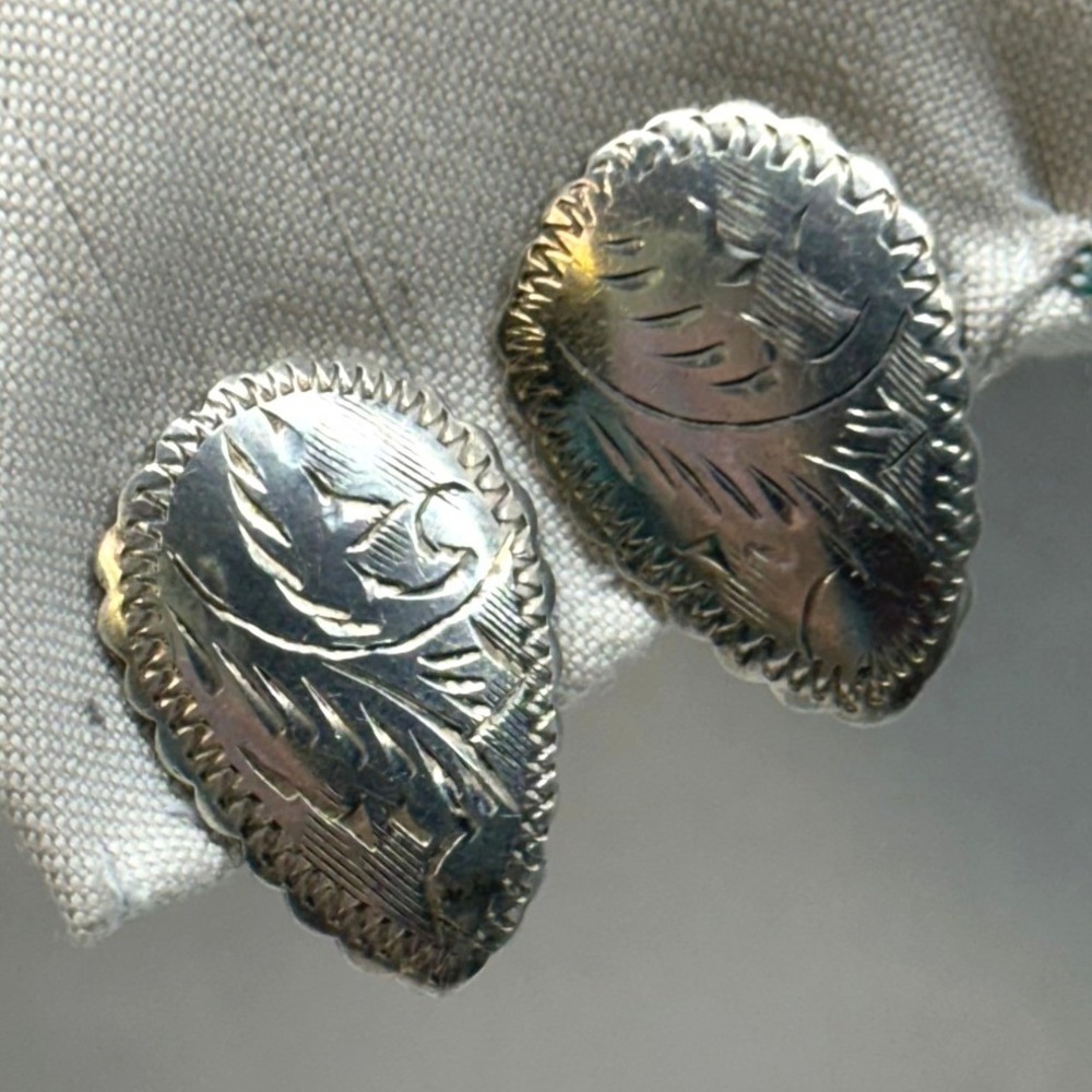 Unbranded Stud Earrings Womens OS Silver Good Vintage Engraved Sterling 925